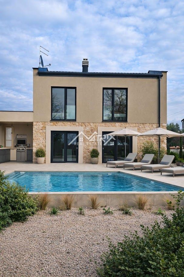 House For sale - ISTARSKA NOVIGRAD
