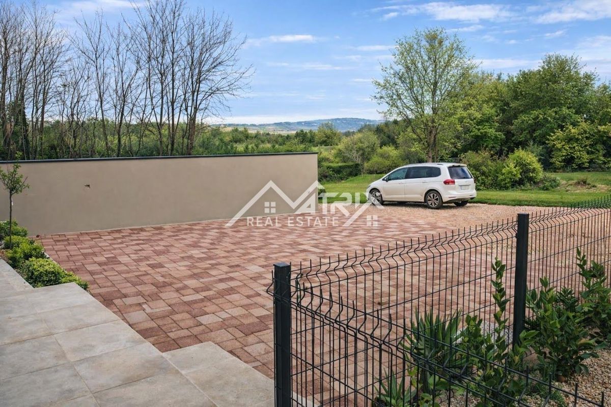 House For sale - ISTARSKA NOVIGRAD