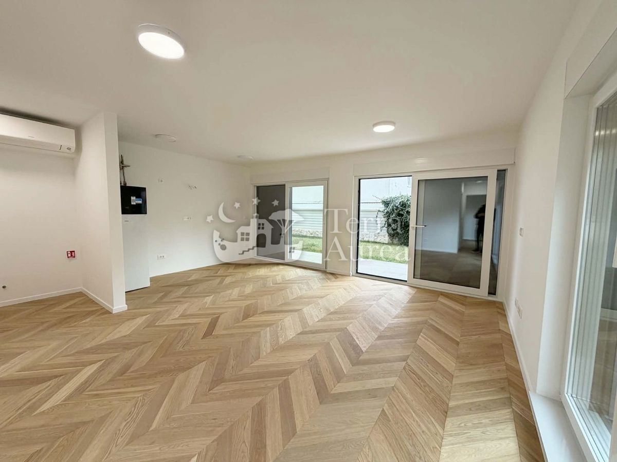 Flat For sale - PRIMORSKO-GORANSKA KRK