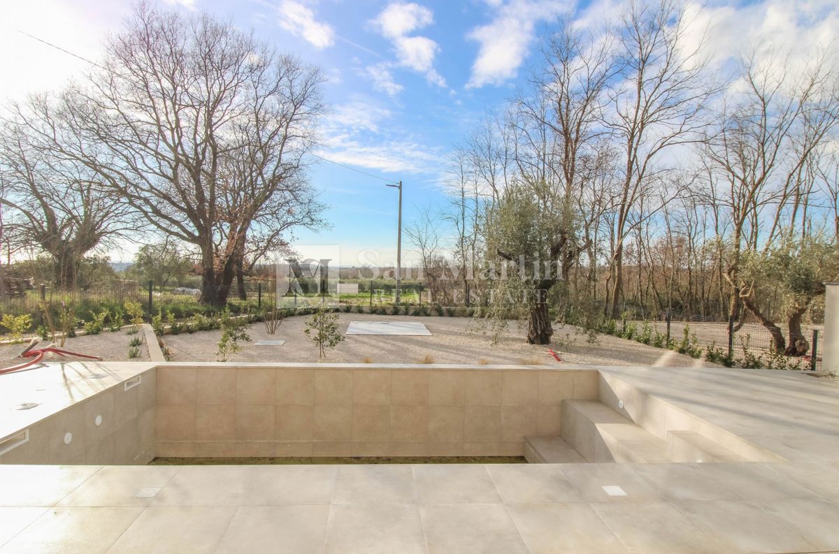 House For sale - ISTARSKA NOVIGRAD