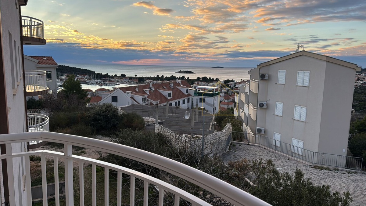 Appartement À vendre ROGOZNICA