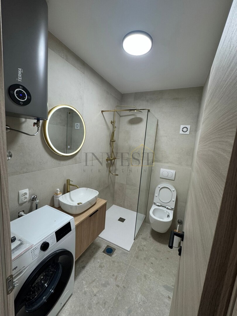 Appartement À vendre - ŠIBENSKO-KNINSKA ROGOZNICA