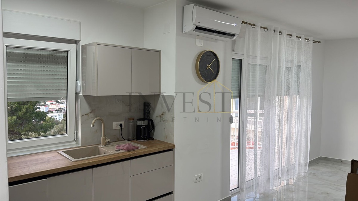 Appartement À vendre - ŠIBENSKO-KNINSKA ROGOZNICA