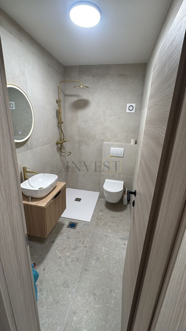 Appartement À vendre - ŠIBENSKO-KNINSKA ROGOZNICA