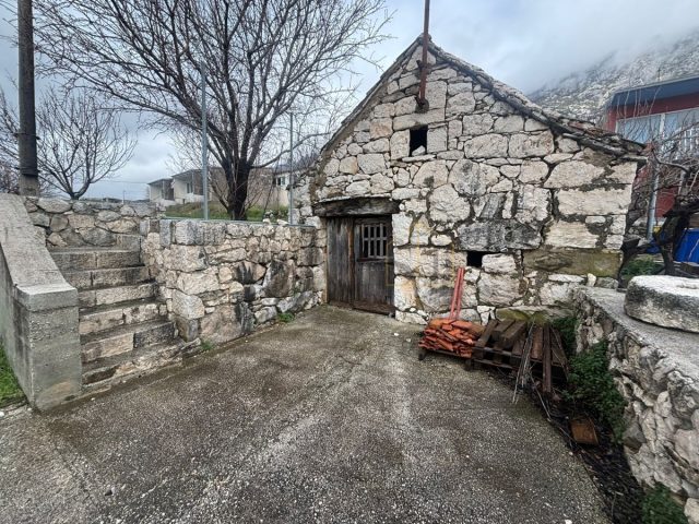 Hiša na predaj 42 m² – Omiš
