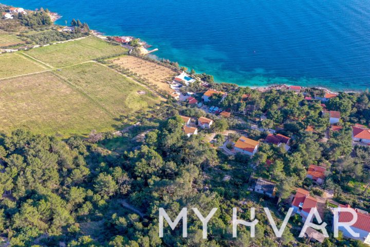 Terrain à vendre 1090 m² – Jelsa
