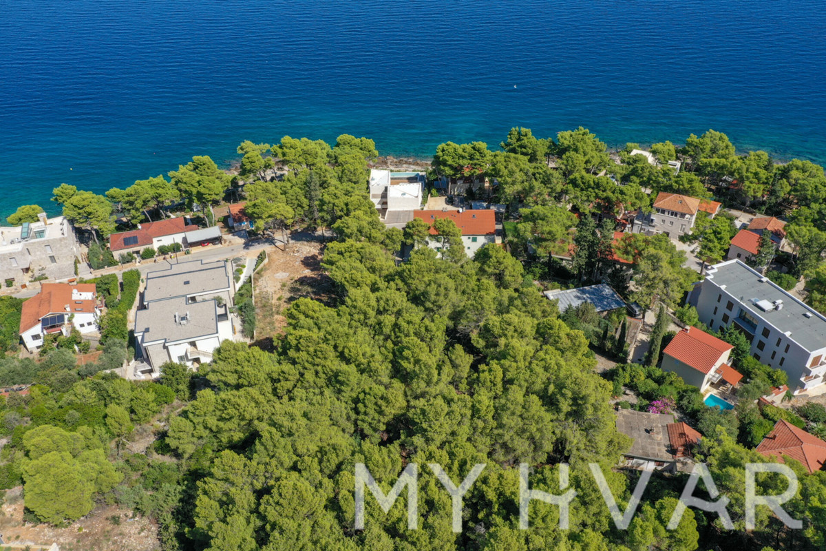 Land For sale - SPLITSKO-DALMATINSKA JELSA