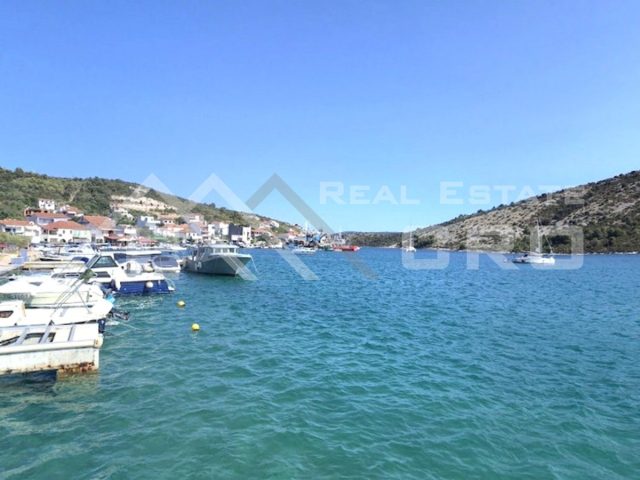 Land for sale 1000 m² – Trogir