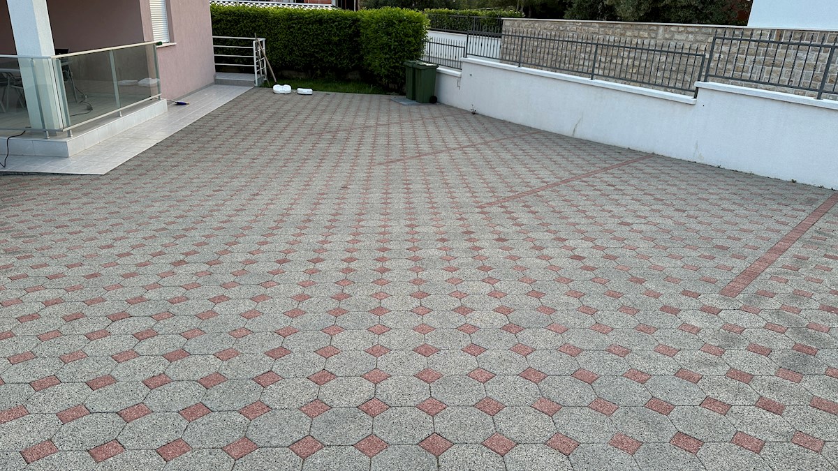 Flat For sale - ŠIBENSKO-KNINSKA TRIBUNJ