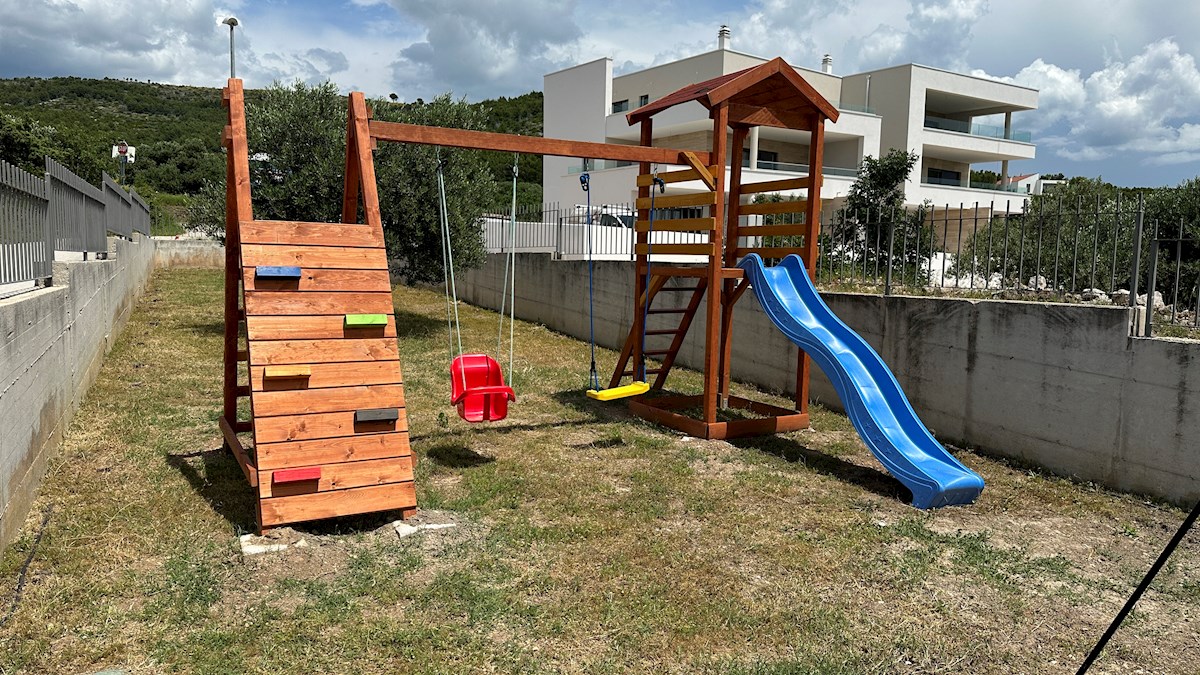 Flat For sale - ŠIBENSKO-KNINSKA TRIBUNJ