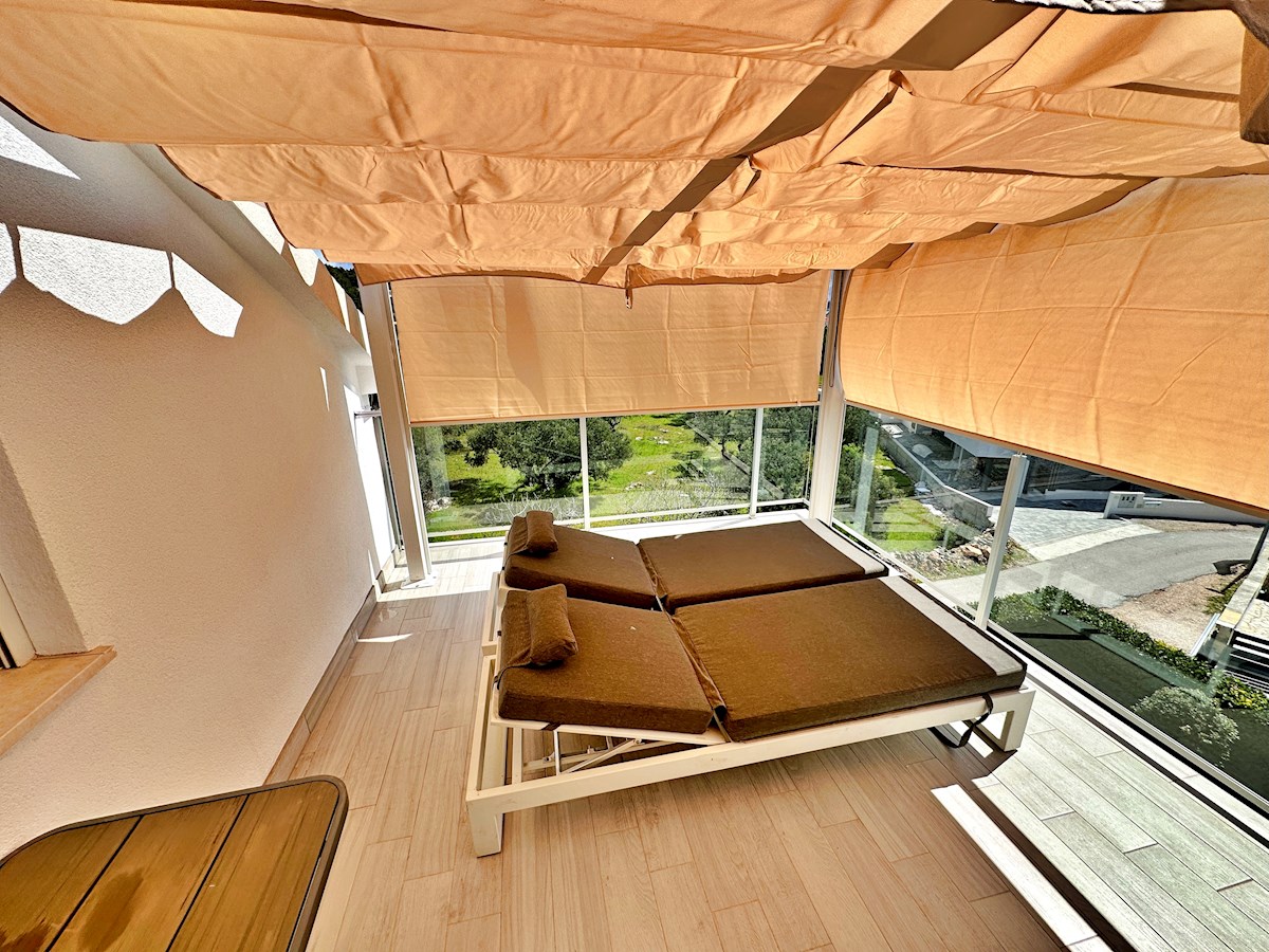Flat For sale - ŠIBENSKO-KNINSKA TRIBUNJ