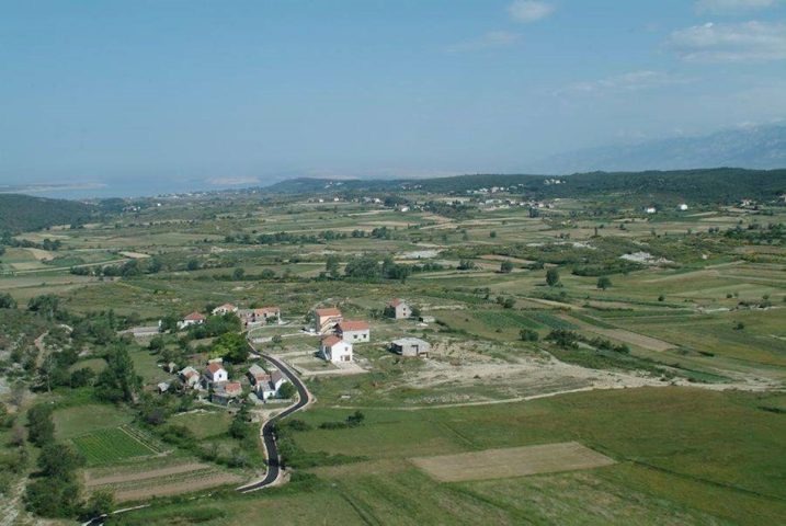 Pozemok na predaj 822 m² – Ražanac