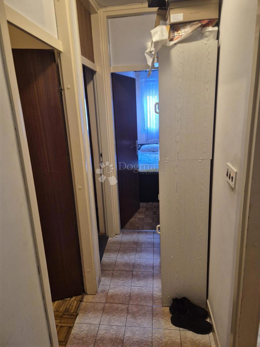 Flat For sale - SPLITSKO-DALMATINSKA SPLIT