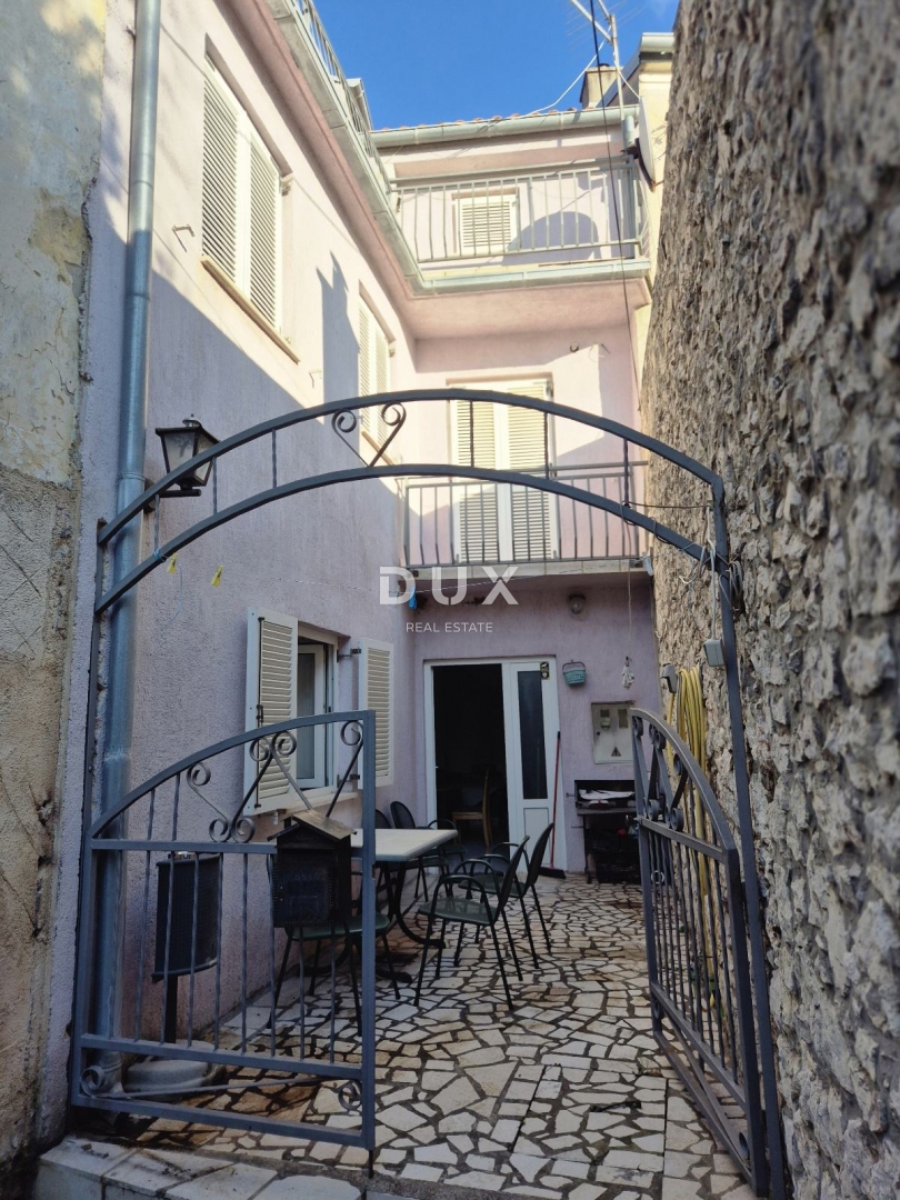 House For sale - Primorsko-goranska Novi Vinodolski - foto 2/19