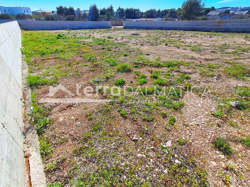 Land For sale - ŠIBENSKO-KNINSKA VODICE