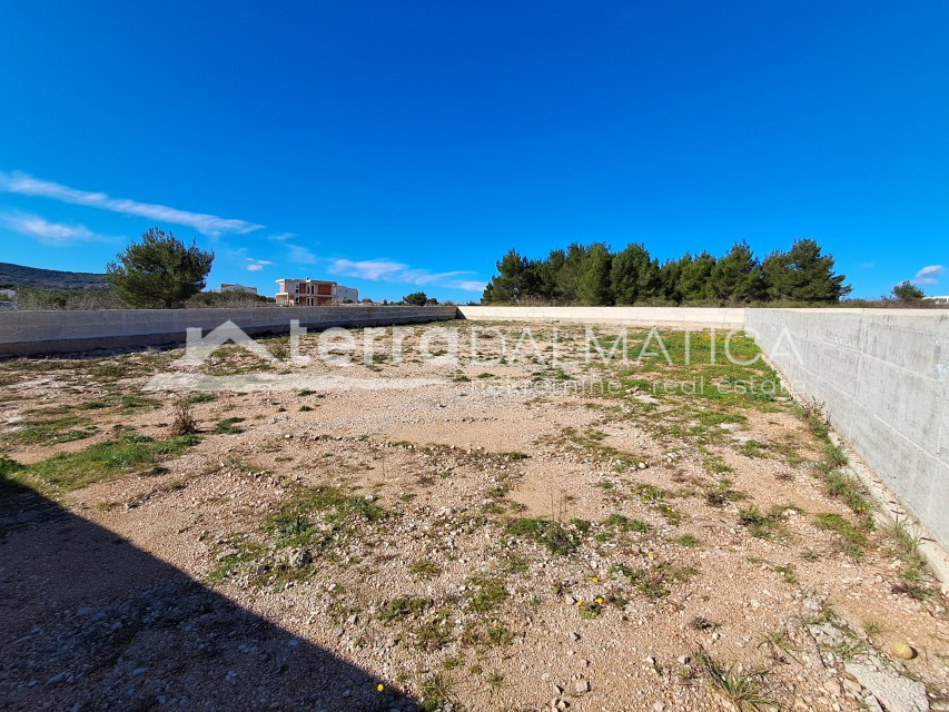 Land For sale - ŠIBENSKO-KNINSKA VODICE