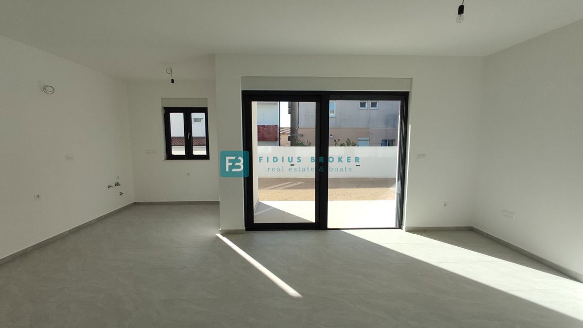 Stan Na prodaju - ŠIBENSKO-KNINSKA VODICE