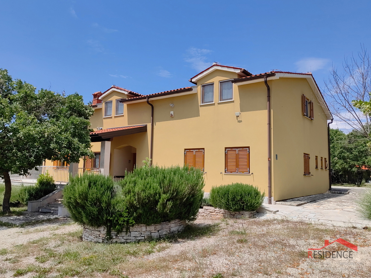 Casa In vendita - Istarska Svetvinčenat - foto 1/44
