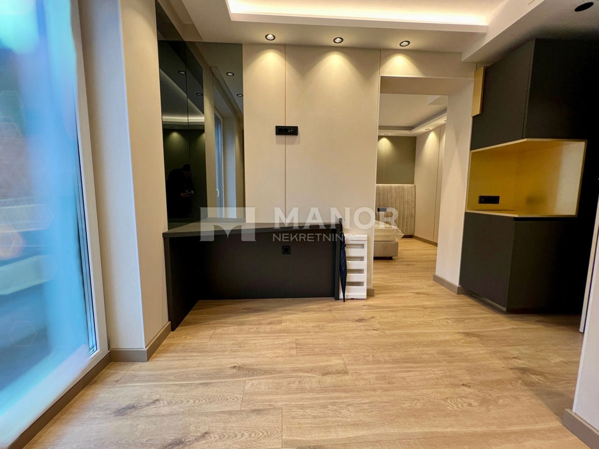 Mieszkanie Na sprzedaż - PRIMORSKO-GORANSKA CRIKVENICA
