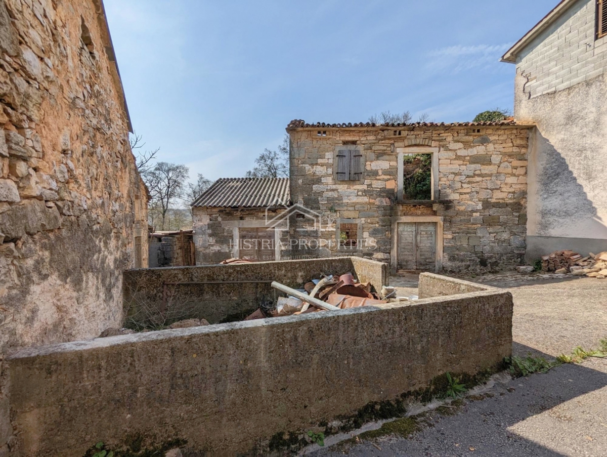 House For sale - ISTARSKA KAROJBA