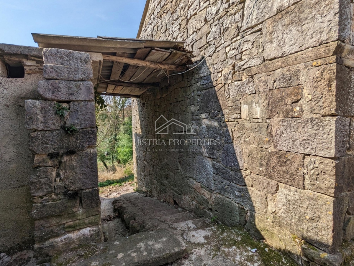 House For sale - ISTARSKA KAROJBA