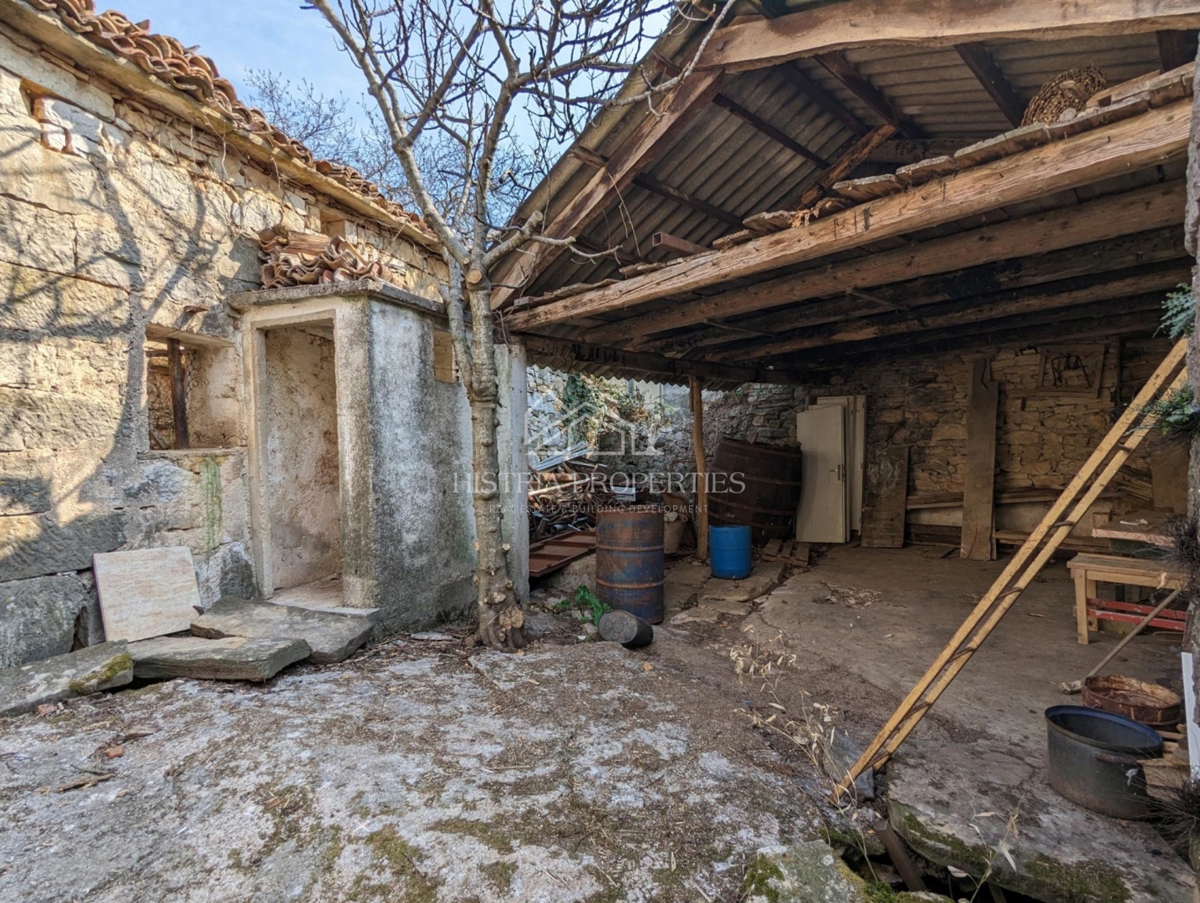 House For sale - ISTARSKA KAROJBA