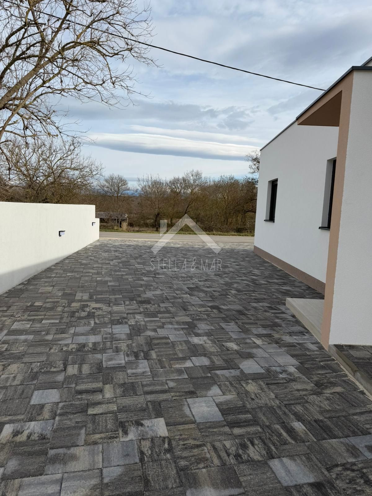 Casa In vendita - ZADARSKA POLIČNIK