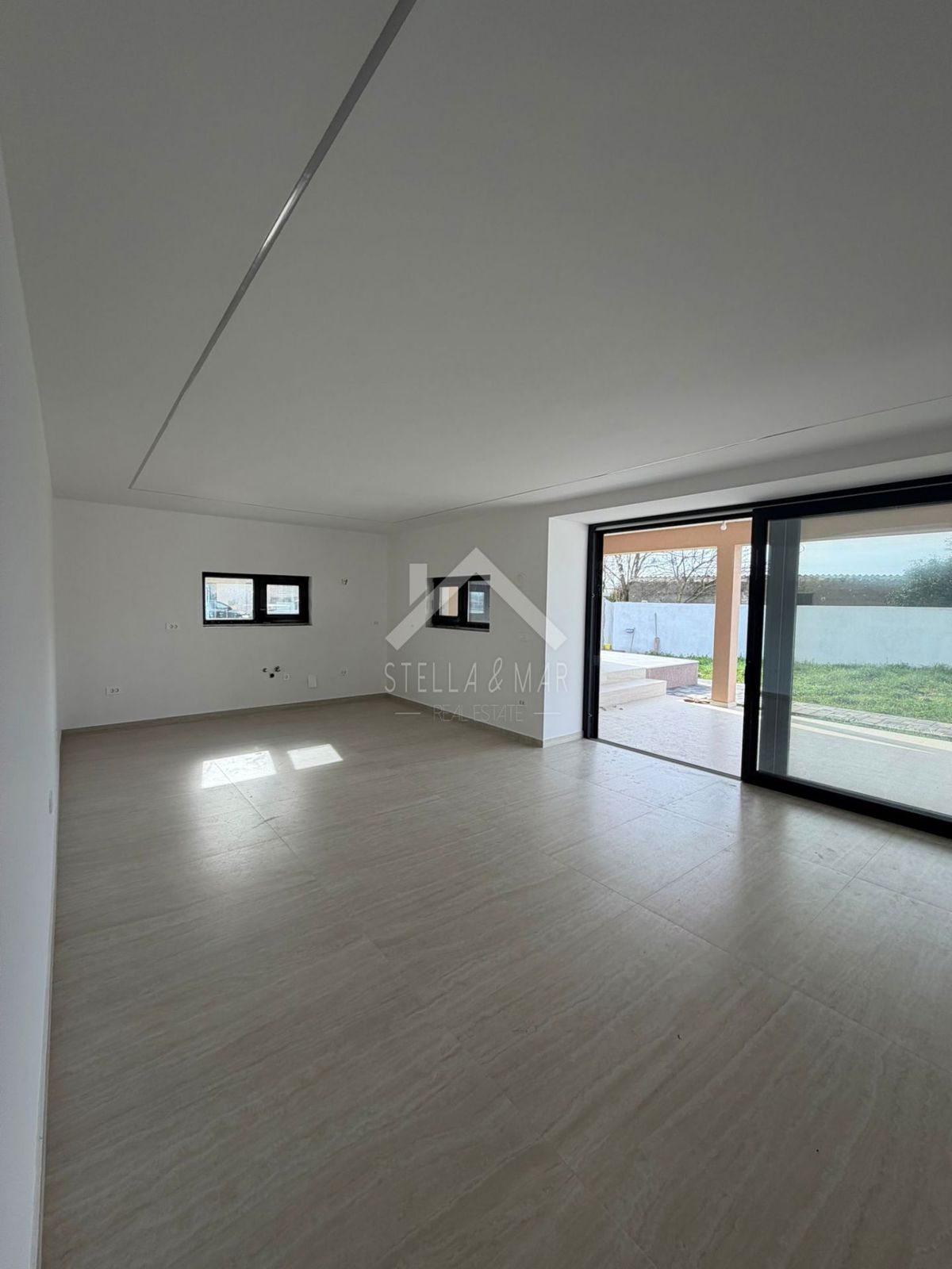 Casa In vendita - ZADARSKA POLIČNIK