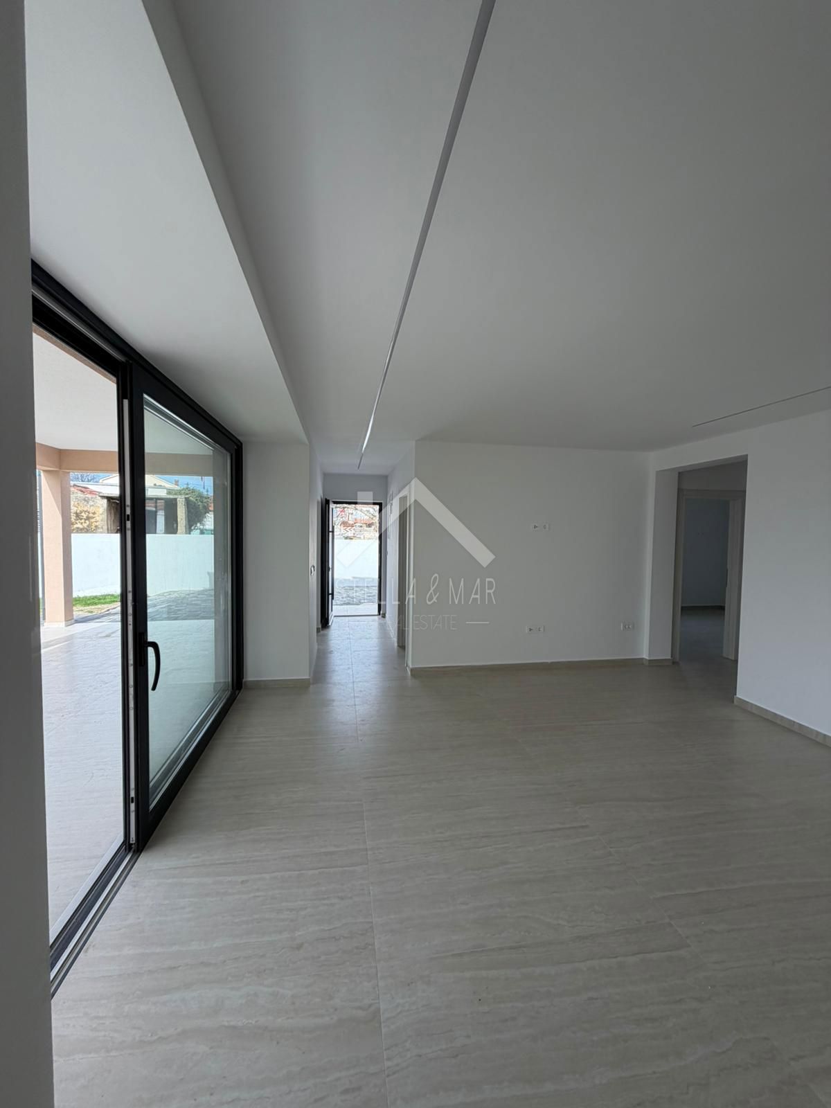 Casa In vendita - ZADARSKA POLIČNIK