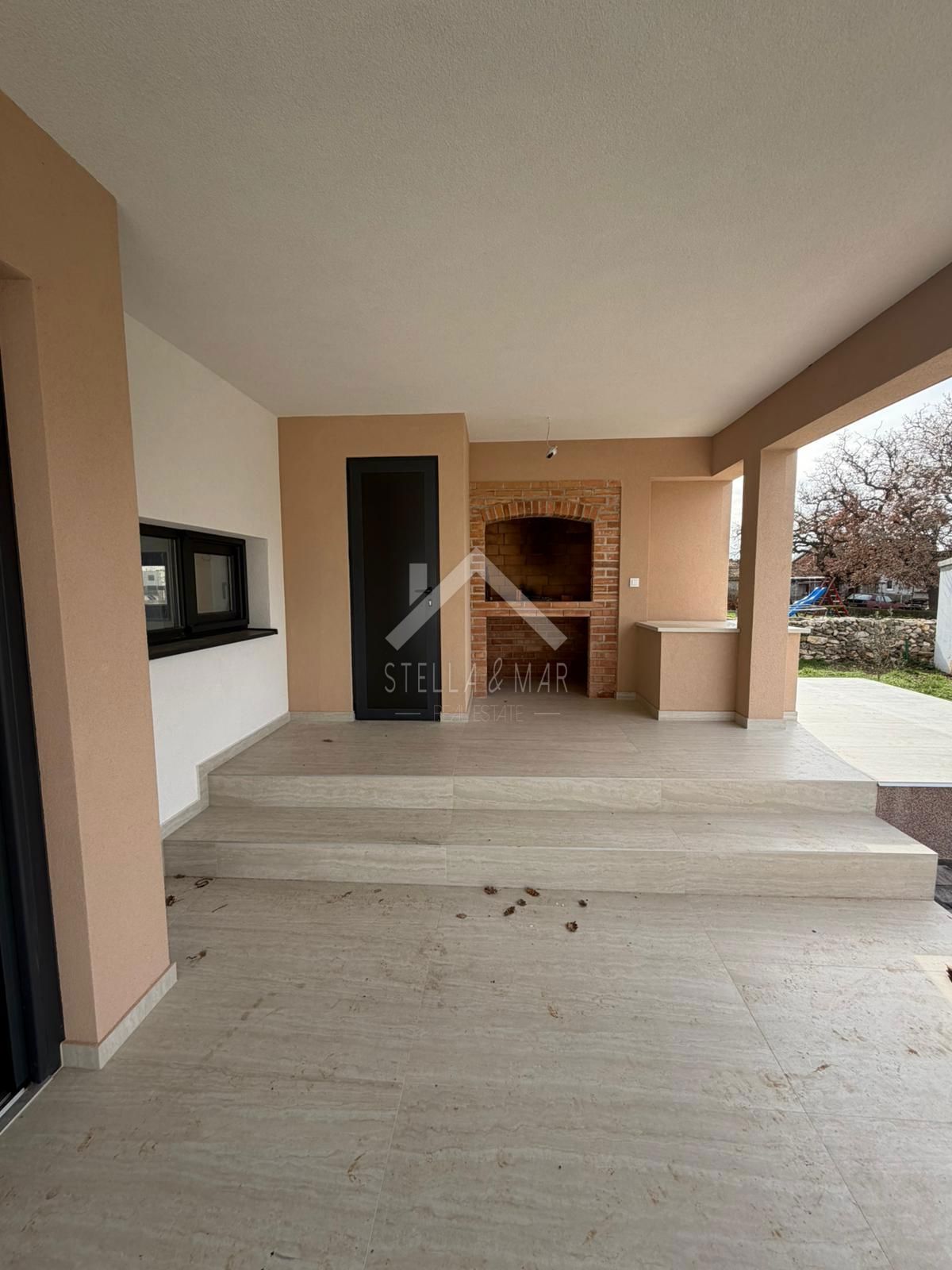 Casa In vendita - ZADARSKA POLIČNIK