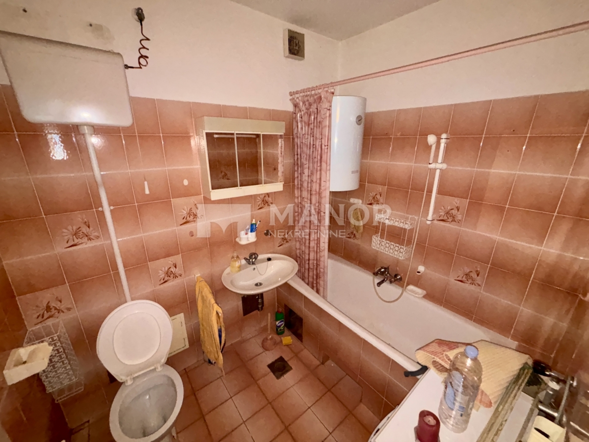 Flat For sale - PRIMORSKO-GORANSKA KASTAV