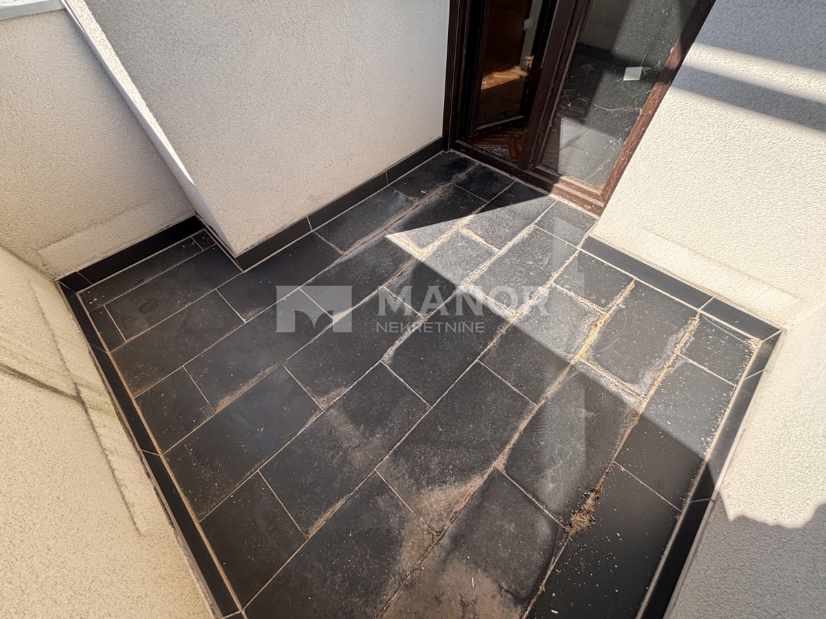 Flat For sale - PRIMORSKO-GORANSKA KASTAV