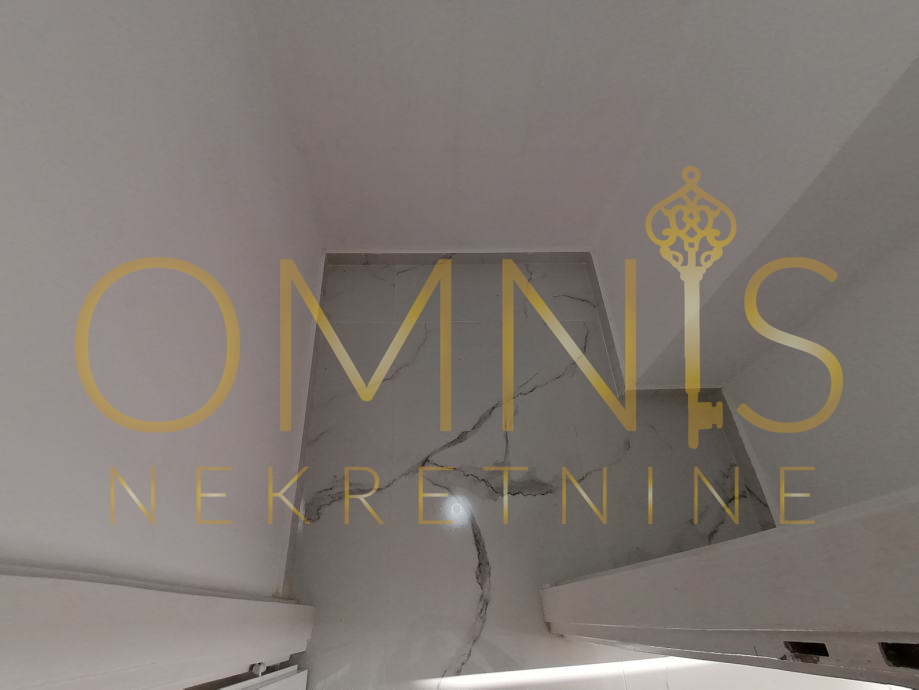 Flat For sale - PRIMORSKO-GORANSKA KASTAV