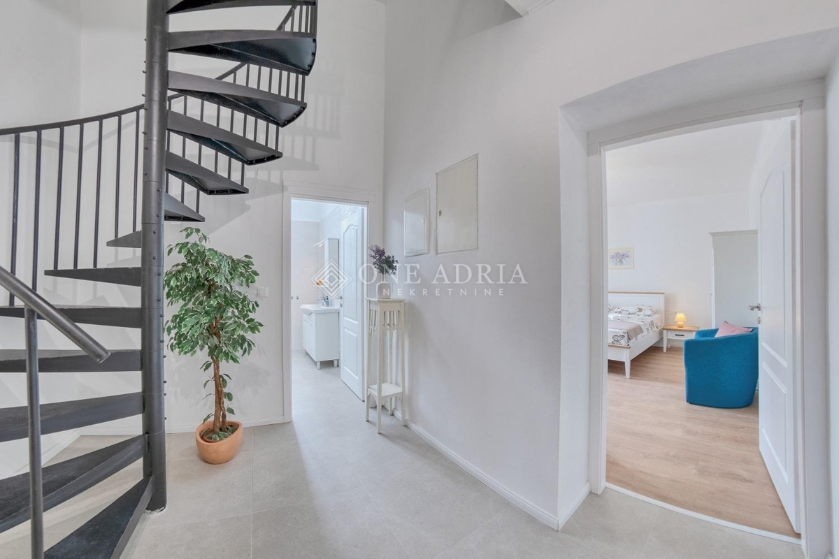 Haus Zu verkaufen - PRIMORSKO-GORANSKA KRALJEVICA