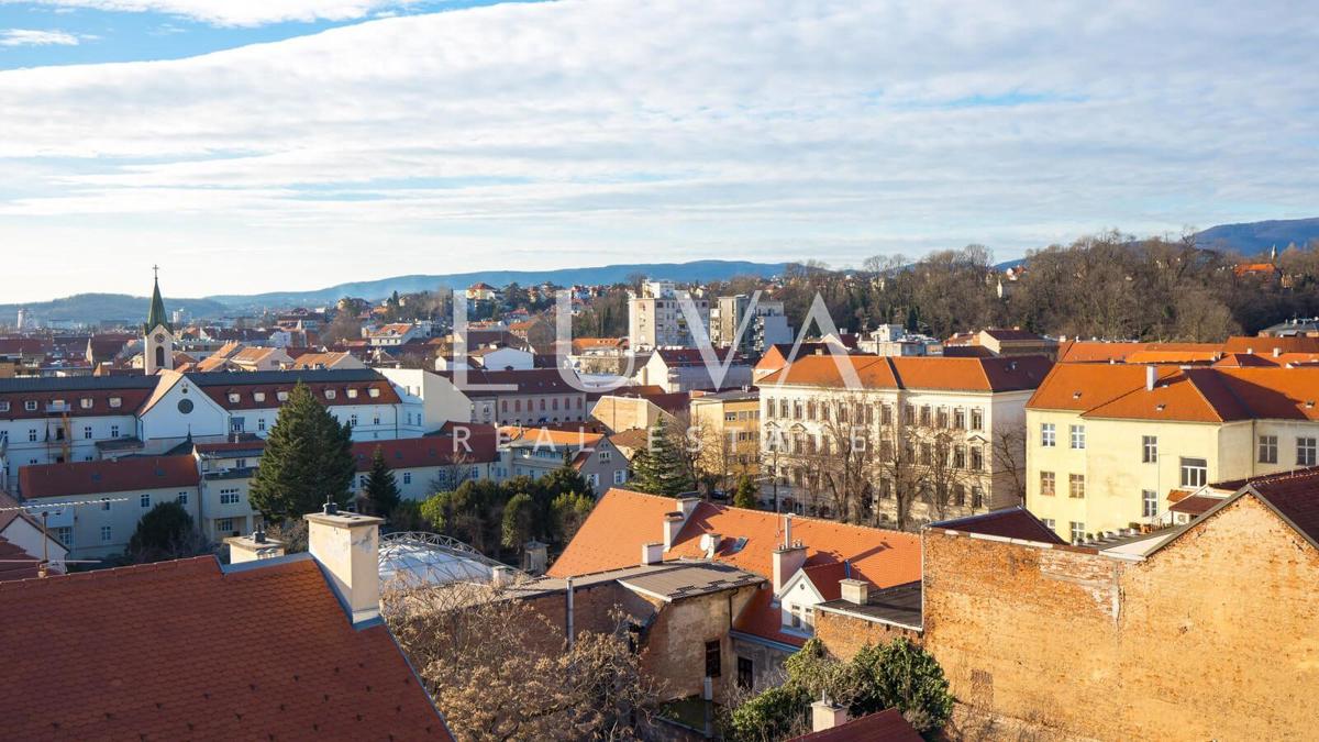 Mieszkanie Na sprzedaż - GRAD ZAGREB ZAGREB