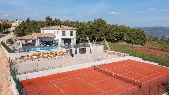 Dom na sprzedaż 450 m² – Karojba