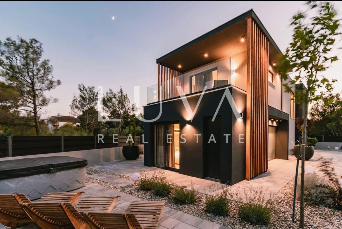 House For sale - ŠIBENSKO-KNINSKA VODICE