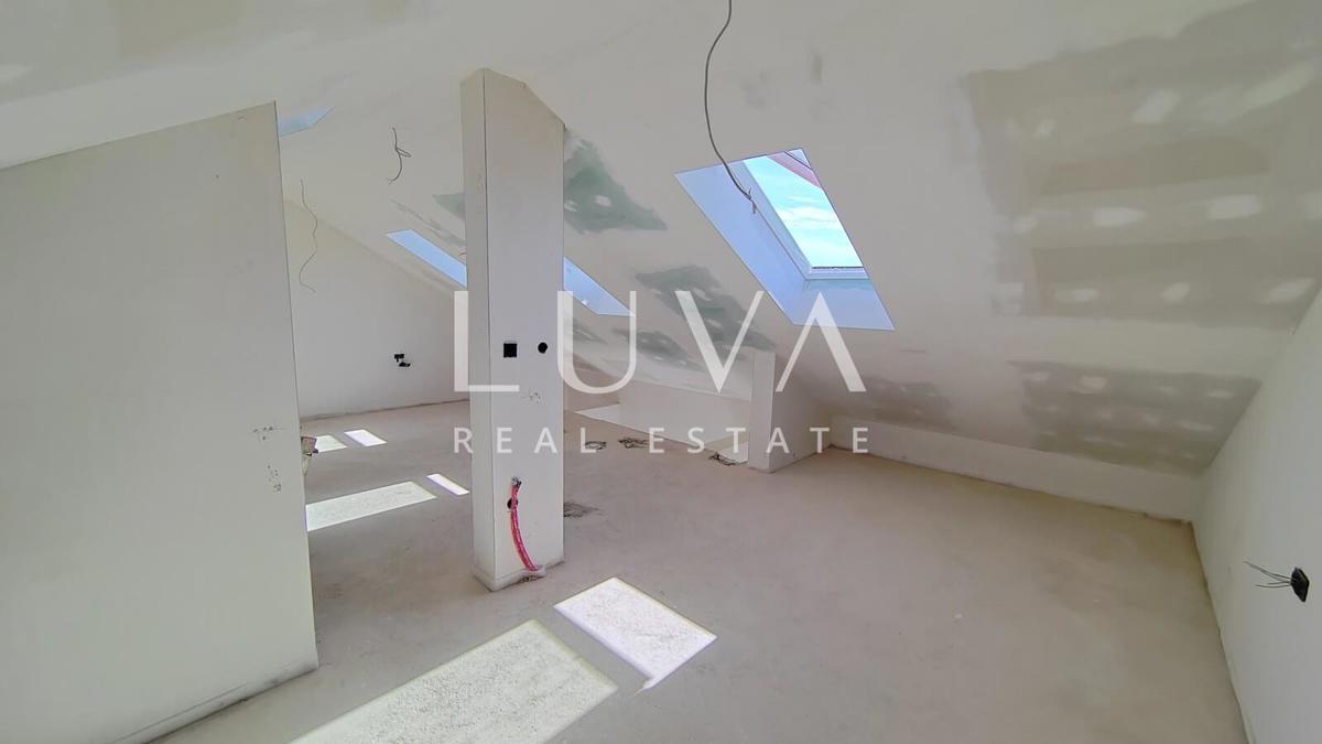 Haus Zu verkaufen - SPLITSKO-DALMATINSKA KAŠTELA