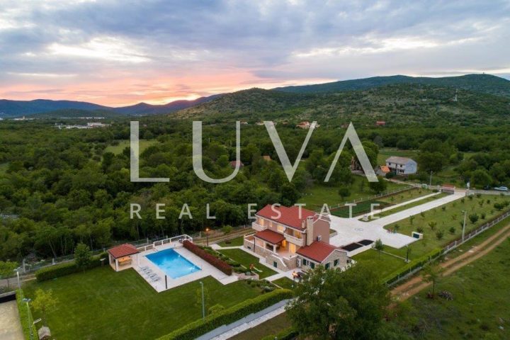Casa in vendita 270 m² – Dicmo