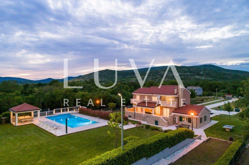 Casa In vendita - SPLITSKO-DALMATINSKA DICMO