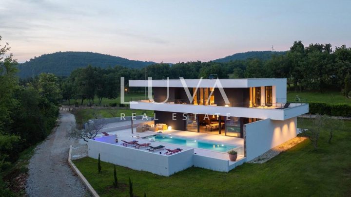Haus zu verkaufen 350 m² – Grožnjan