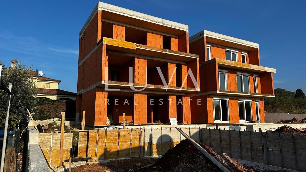 Haus Zu verkaufen - Istarska Poreč - foto 2/25