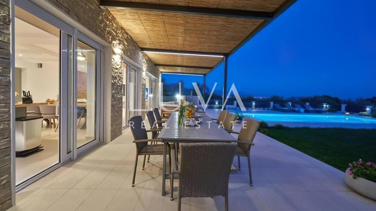 Haus Zu verkaufen - SPLITSKO-DALMATINSKA KAŠTELA