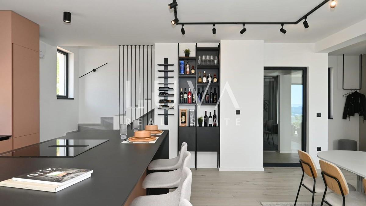 Maison À vendre - SPLITSKO-DALMATINSKA KLIS