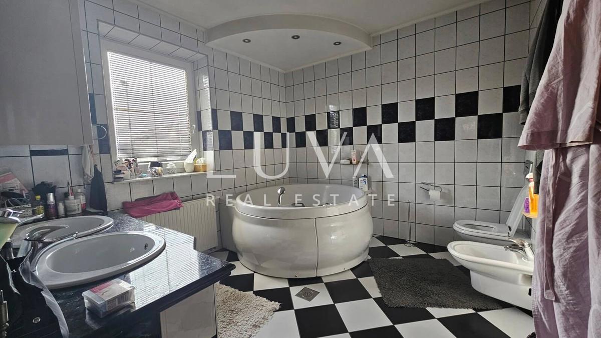 Haus Zu verkaufen - GRAD ZAGREB ZAGREB