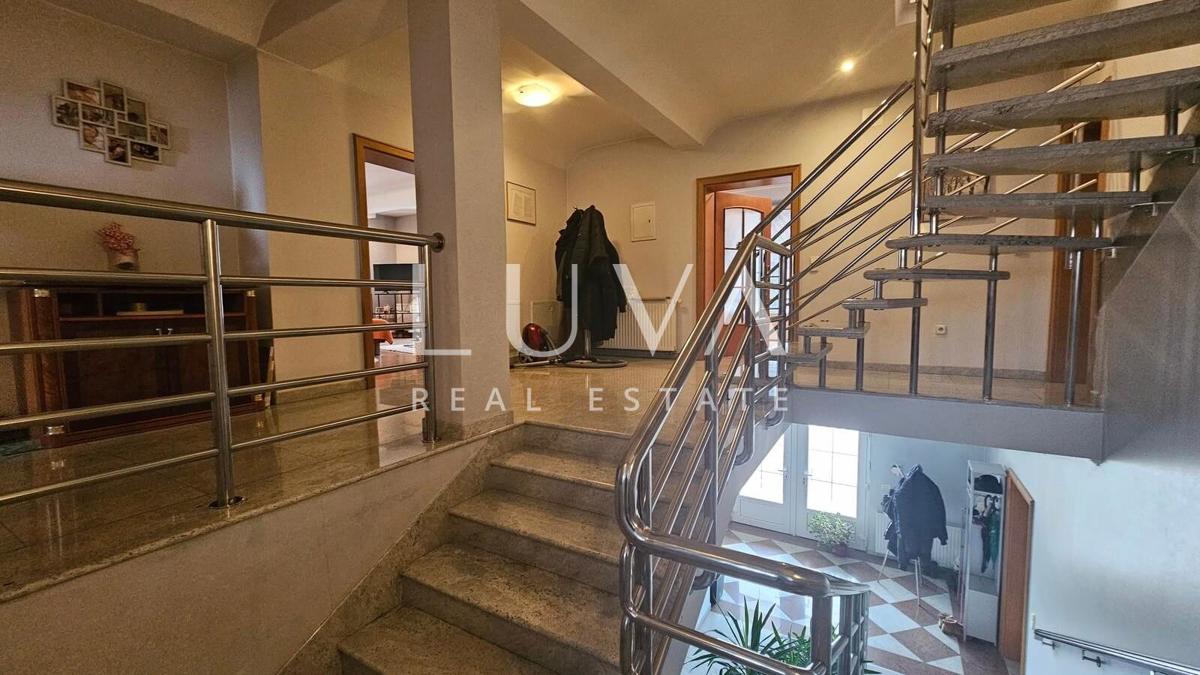 Haus Zu verkaufen - GRAD ZAGREB ZAGREB