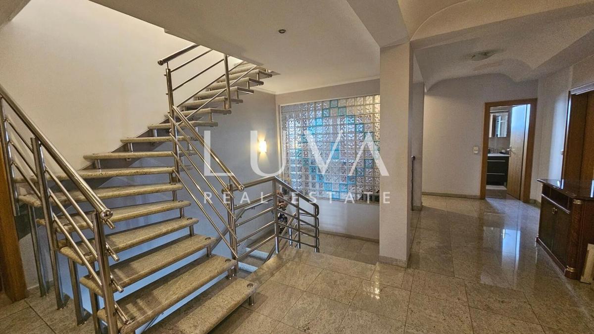 Haus Zu verkaufen - GRAD ZAGREB ZAGREB