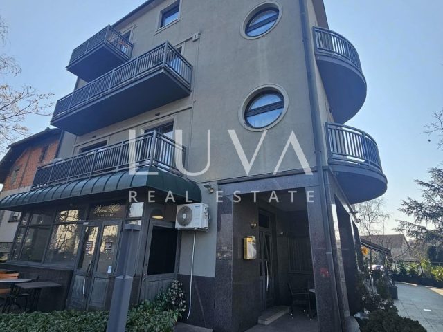 Komerčné na predaj 1211 m² – Zagreb