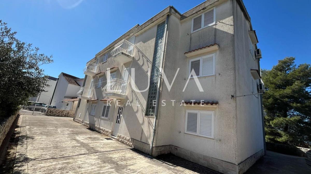 Kuća Na prodaju - SPLITSKO-DALMATINSKA ČIOVO