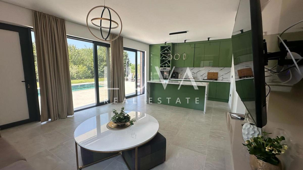 Kuća Na prodaju - ISTARSKA SVETA NEDELJA